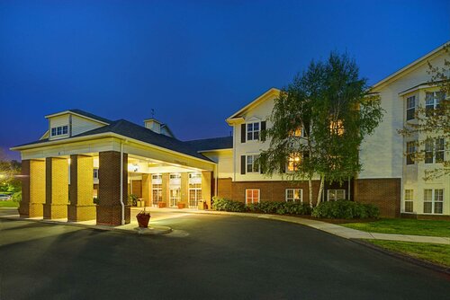 Внешний вид отеля Homewood Suites by Hilton Hartford-Farmington в Фармингтоне, фото 1