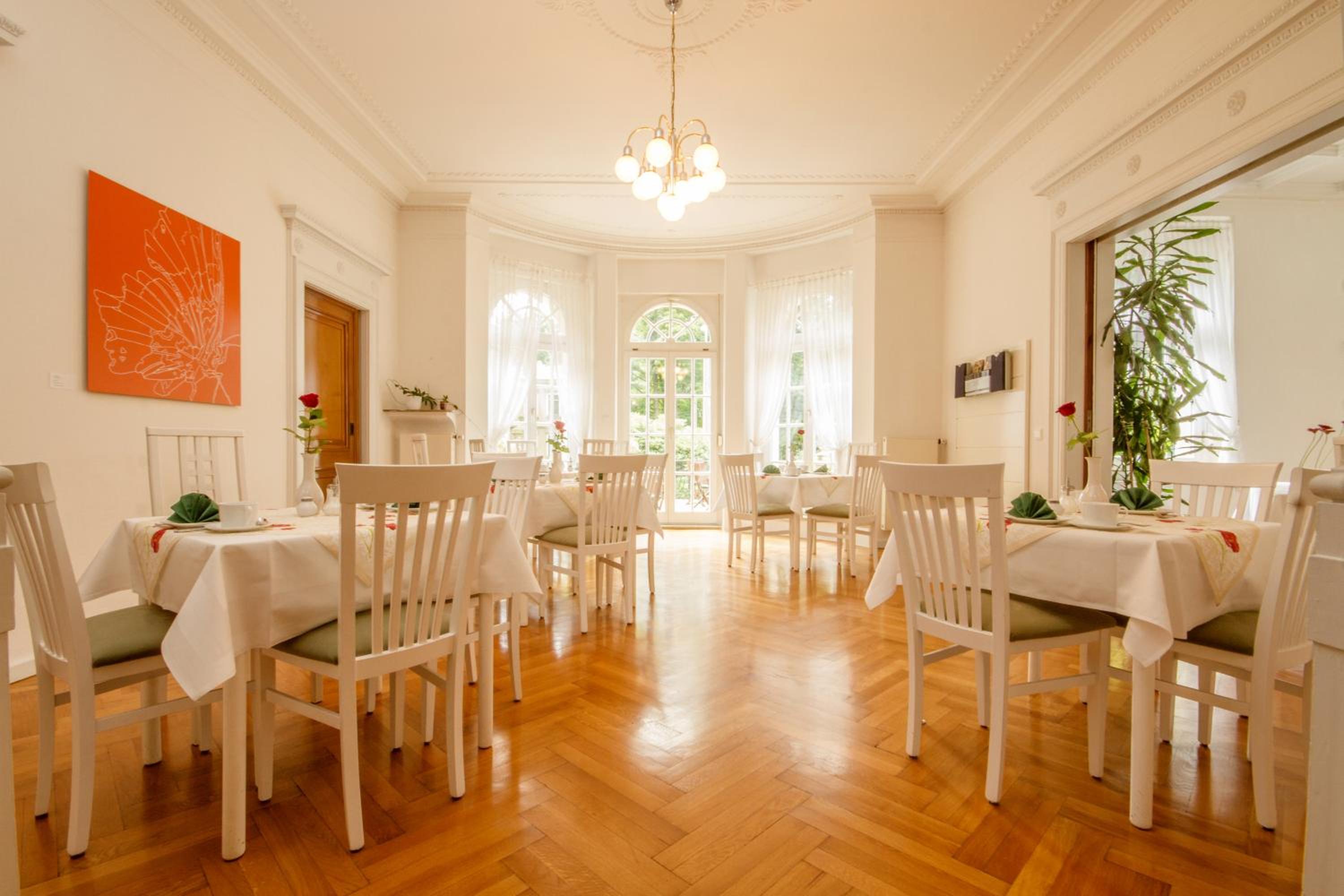 Фото Aparthotel Villa Freisleben