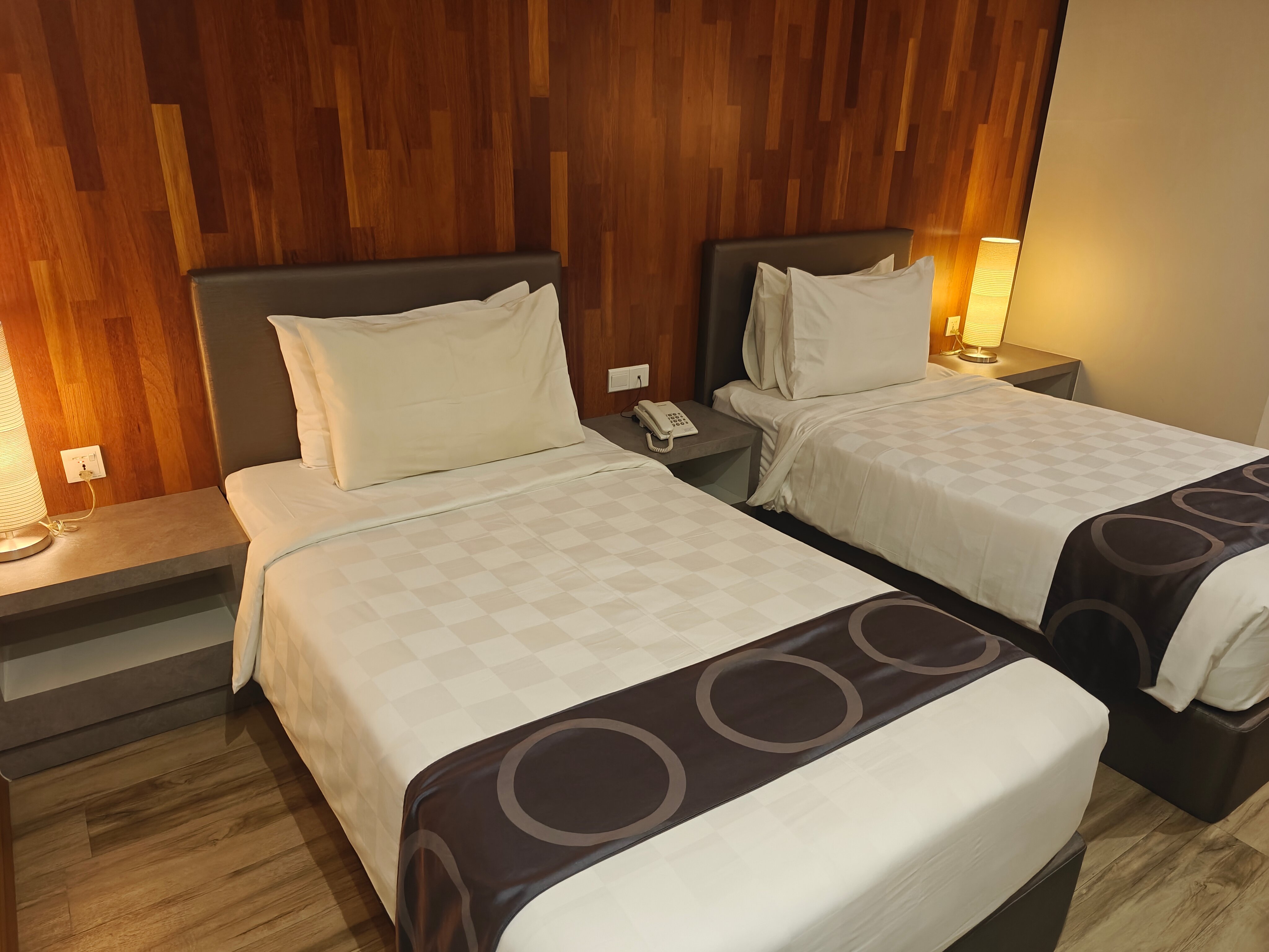 Фото Frame Hotel