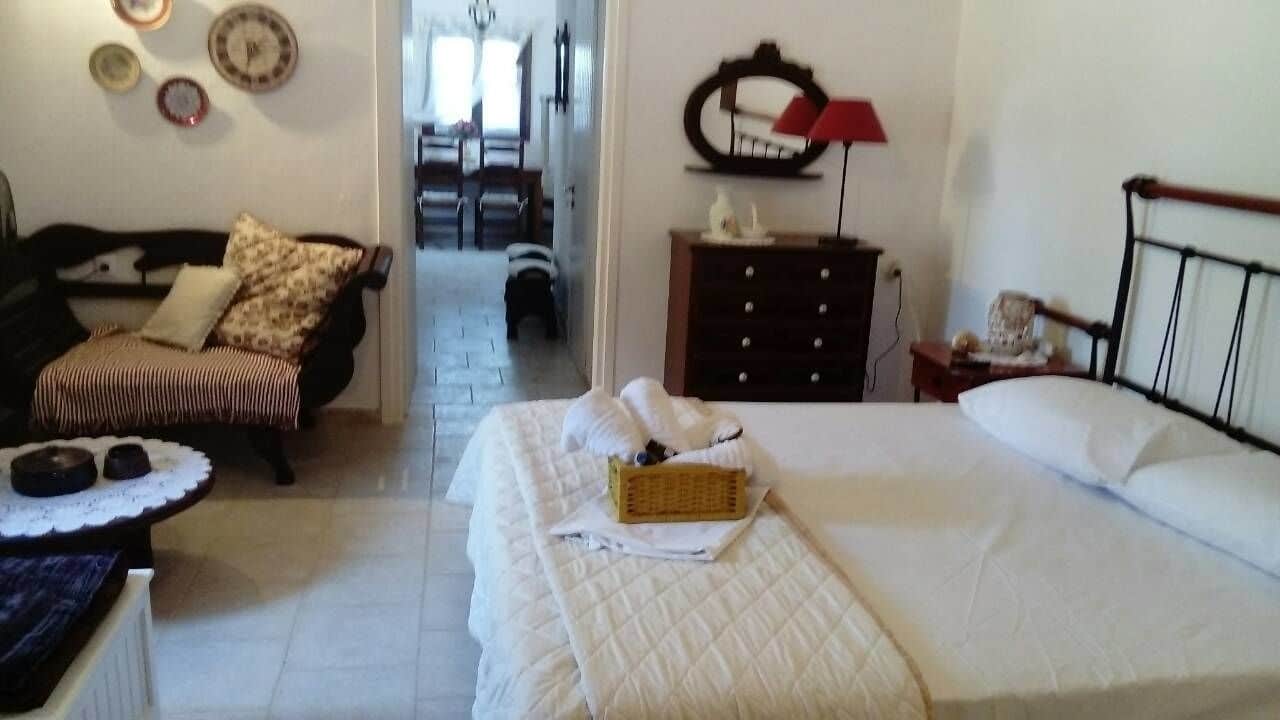 Фото Charouda Stone Tower