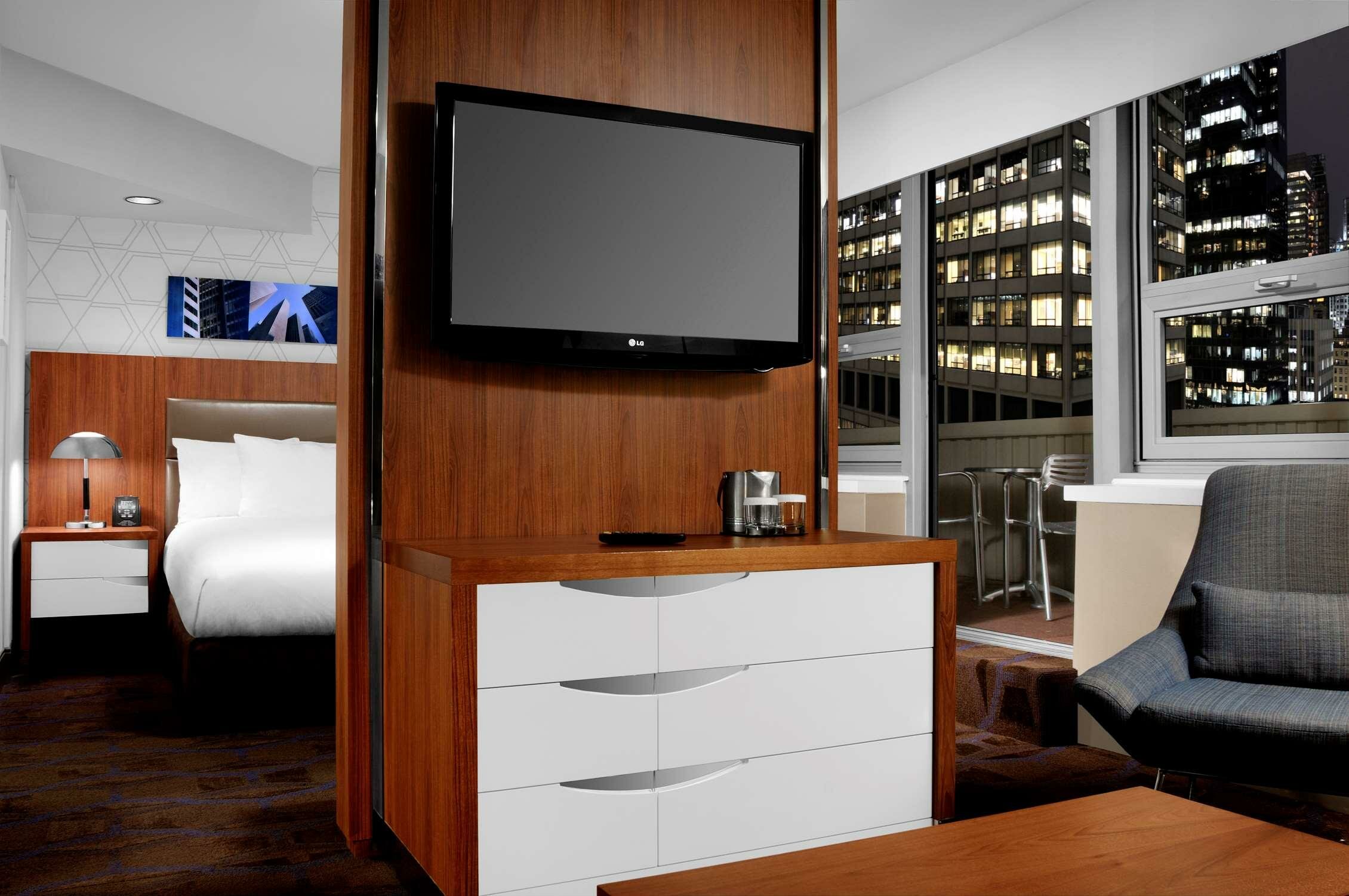 Фото Отель DoubleTree by Hilton Metropolitan - New York City