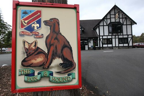 Гостиница Fox and Hounds Inn