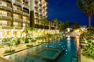 отель Welcome World Beachfront Resort