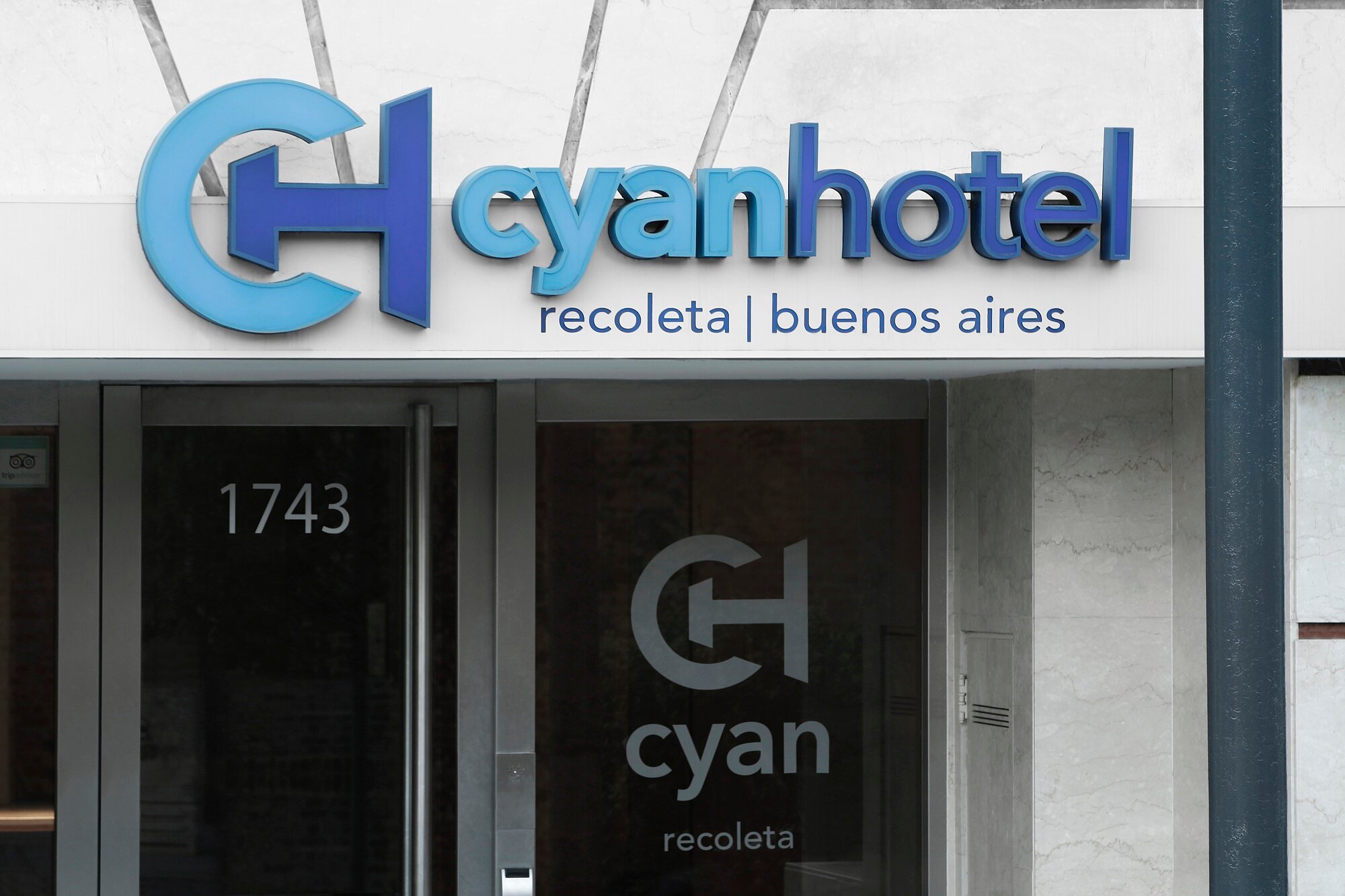 Фото Loi Suites Recoleta Hotel