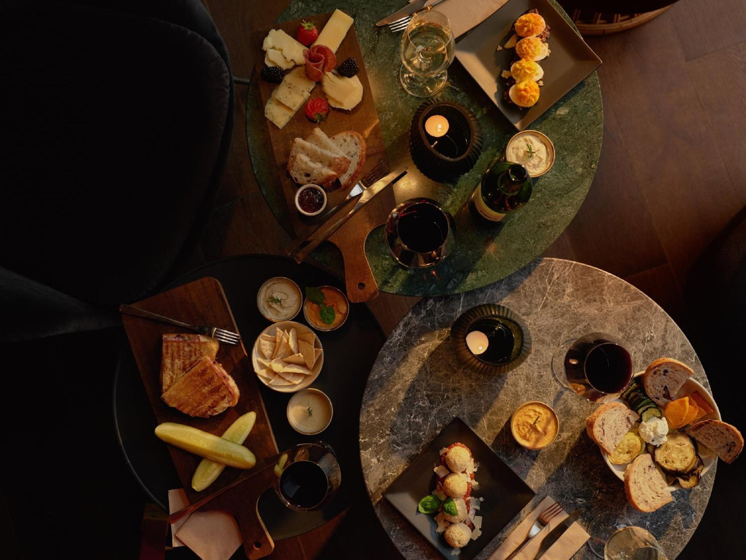 Фото Courtyard by Marriott New York Downtown Manhattan/