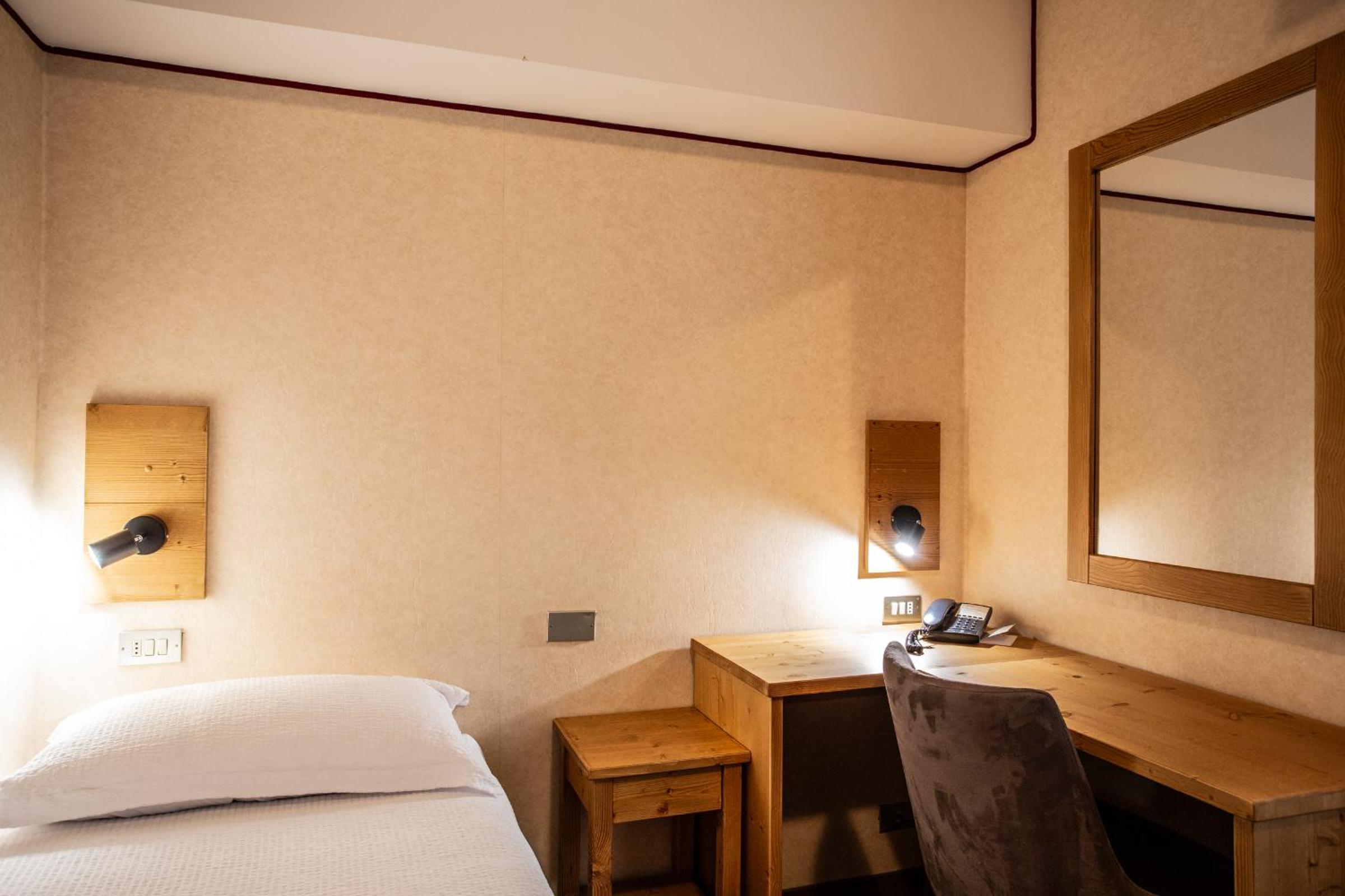 Фото Hotel Bijou