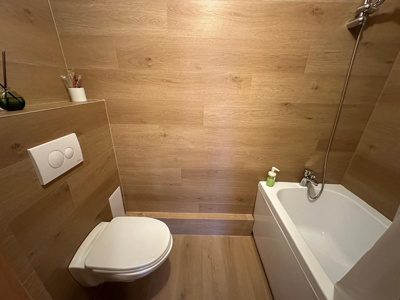 Фото Тихо в городе