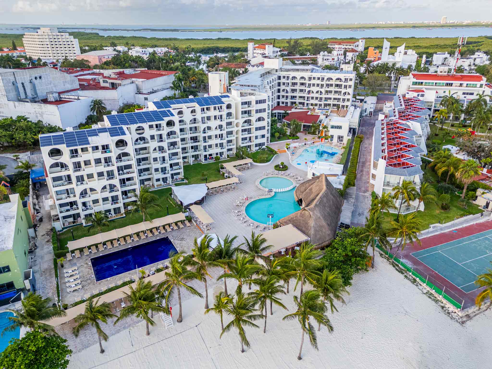Фото Aquamarina Beach Hotel Cancún