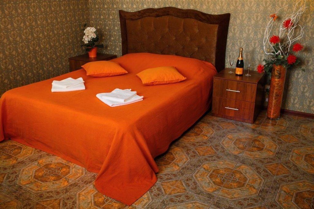 Фото Мини Отель на Сергиевской 13