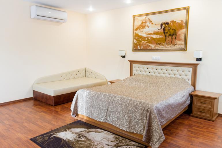 Фото У Истока