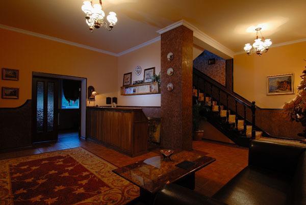 Фото Зорянка