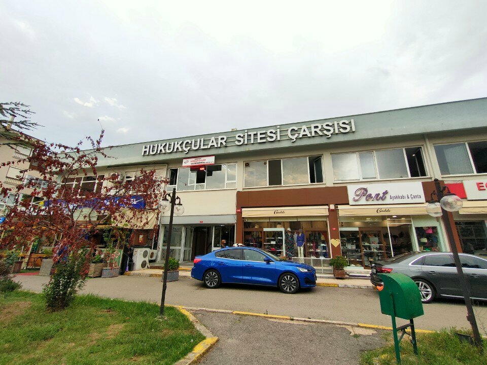 مركز تسوق Hukukcular Sitesi Carsısı ، اسطنبول، صورة