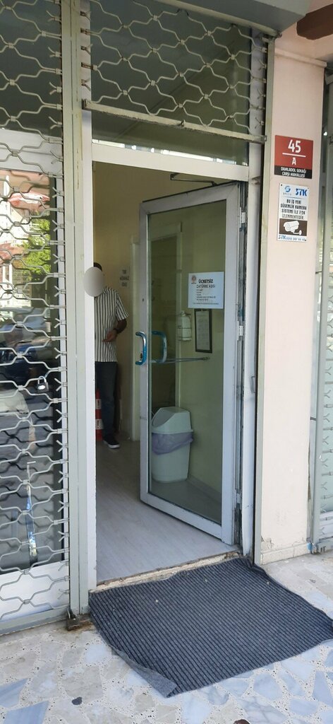 Ambulatorio, centro de salud, centro médico Yenimahalle Carsi Family Health Center, , foto