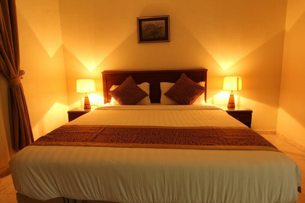 Фото Khalifa Tower Hotel Apartments