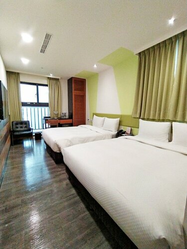 Гостиница Hotel J Taoyuan в Чжунли