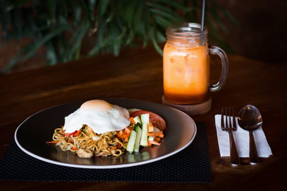 Фото Hadi Poetra Hotel