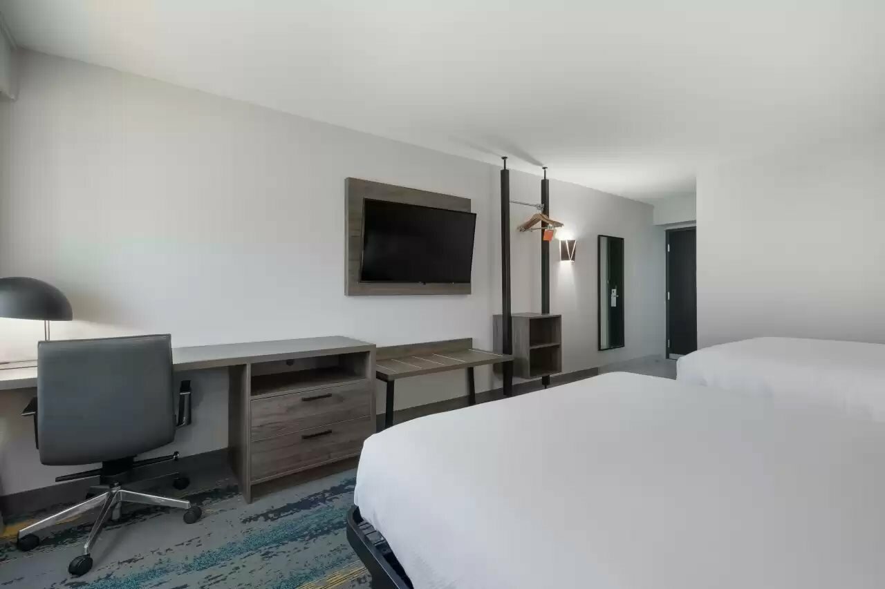 Фото Clarion Pointe Okc Airport