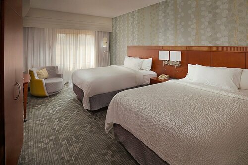 Гостиница Courtyard by Marriott Harrisburg Hershey