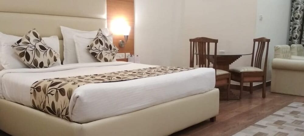 Фото Grand Continental Hotel