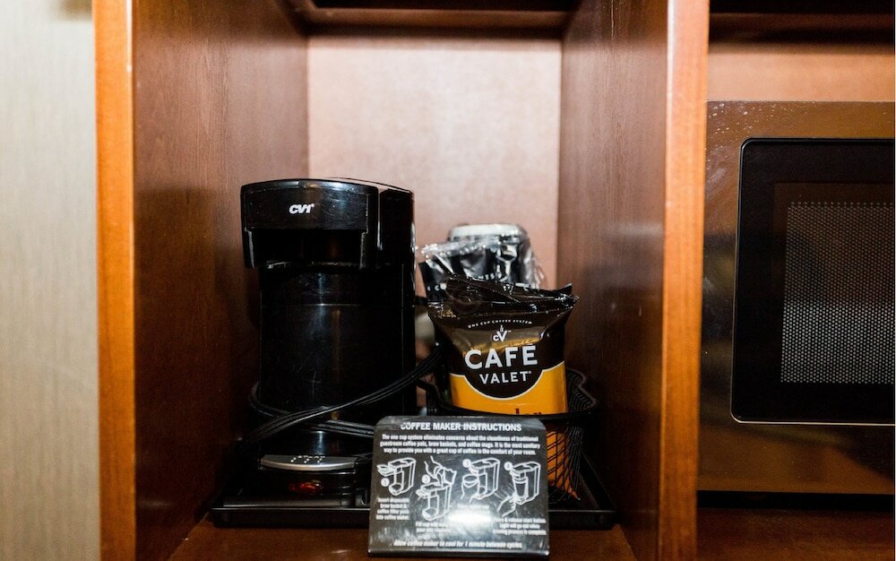 Фото Canmore Inn & Suites