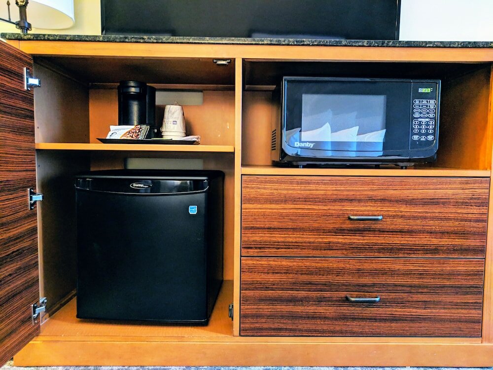 Фото Best Western Rocky Mountain Lodge