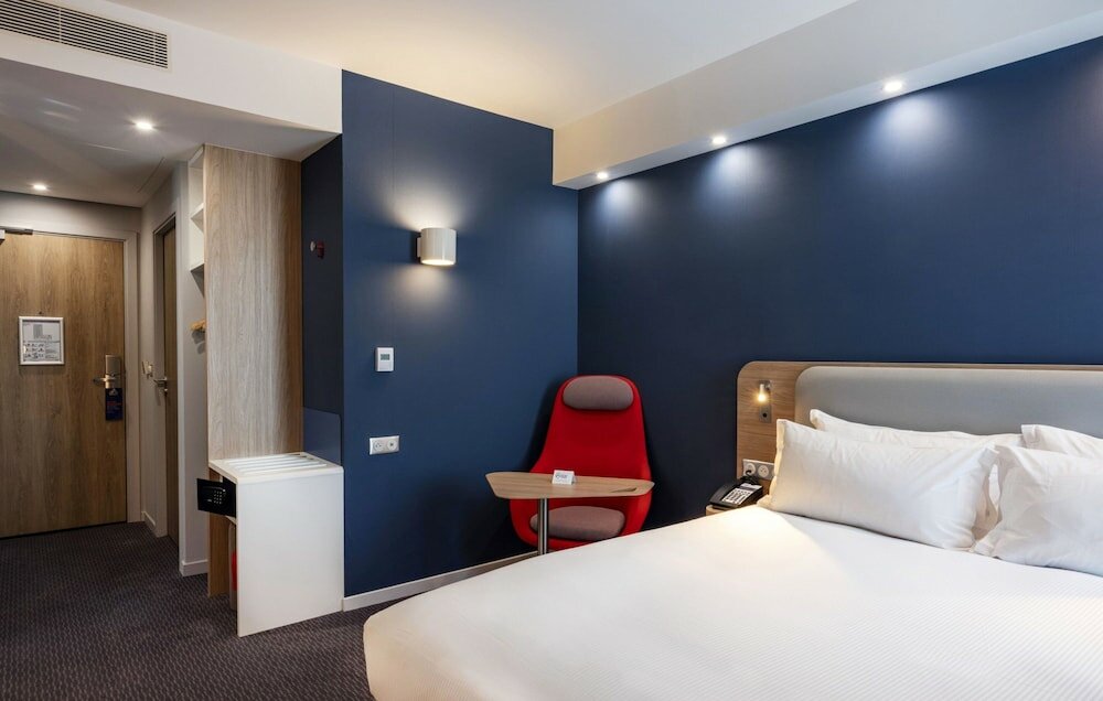 Фото Holiday Inn Express Nice - Grand Arenas, an Ihg Hotel