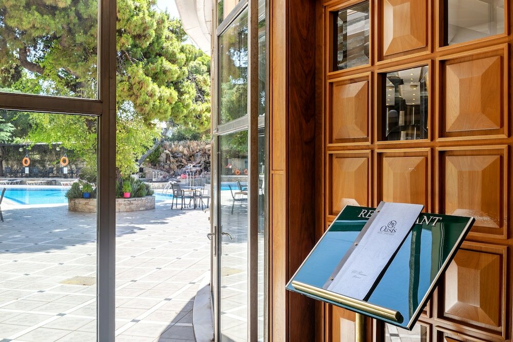 Фото Oasis Hotel Apartments