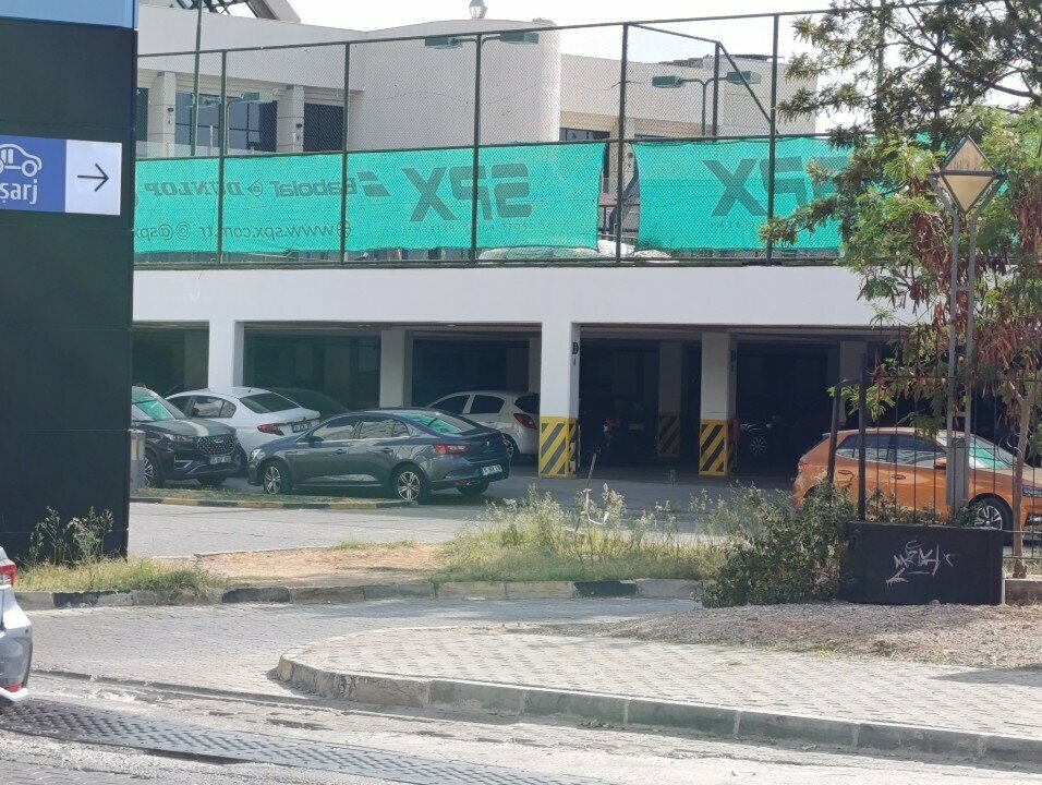 Electric car charging station Esarj, Izmir, photo