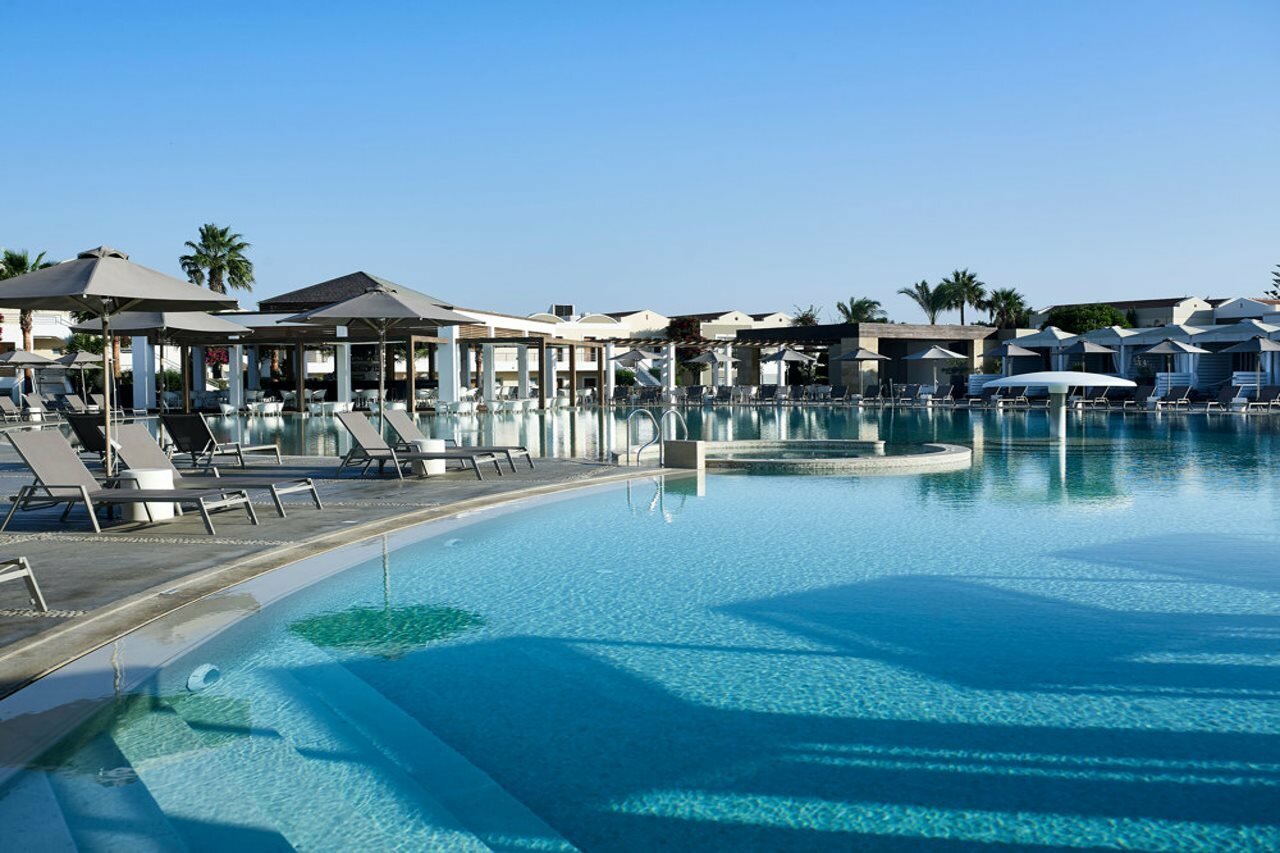 Фото Pelagos Suites Hotel & SPA