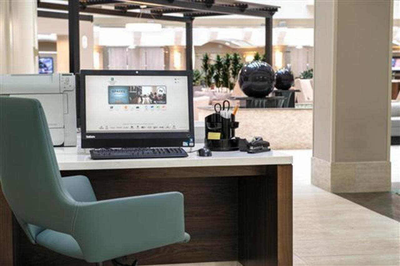 Фото Embassy Suites by Hilton Seattle Tacoma International Airport