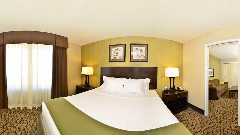 Фото Holiday Inn Express and Suites Williston, an Ihg Hotel