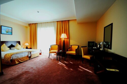 Гостиница The Crown Hotel в Баку