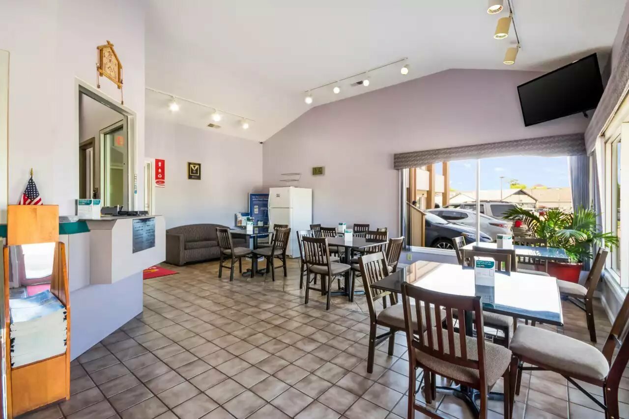 Фото Econo Lodge Little Creek