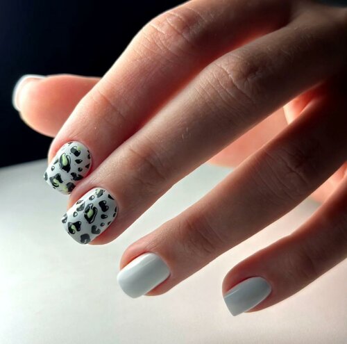 7 11 Nail Brow Bar 21