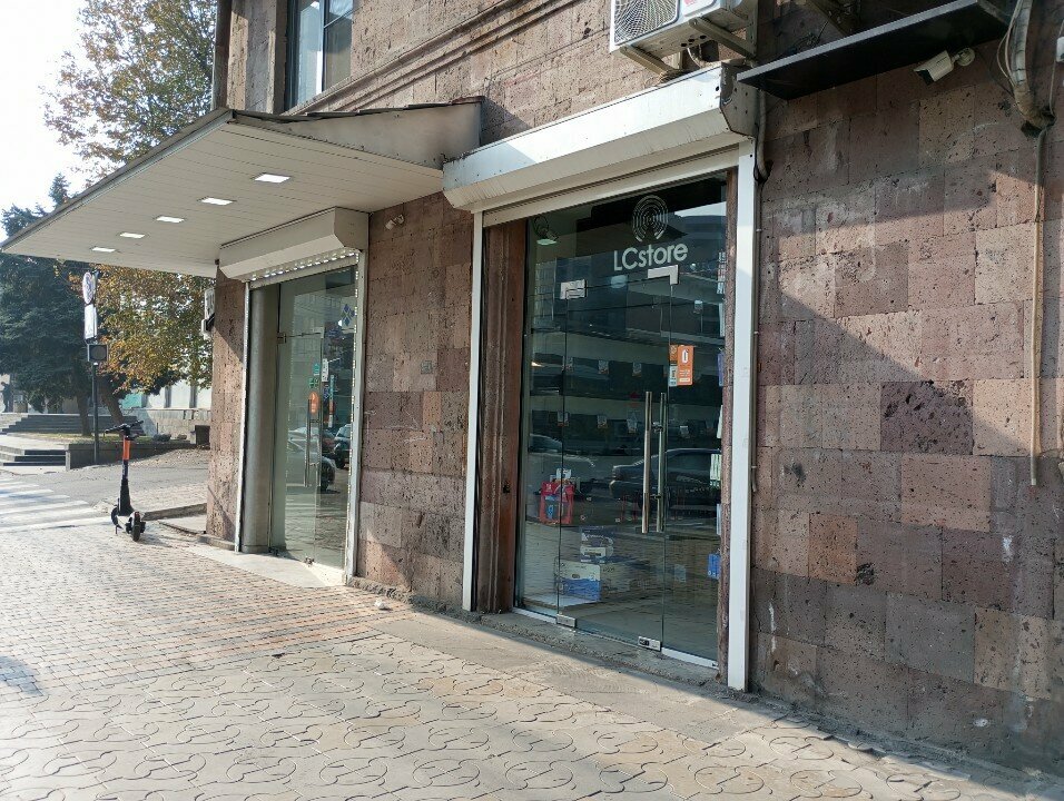 Electronics store Lcstore, Yerevan, photo