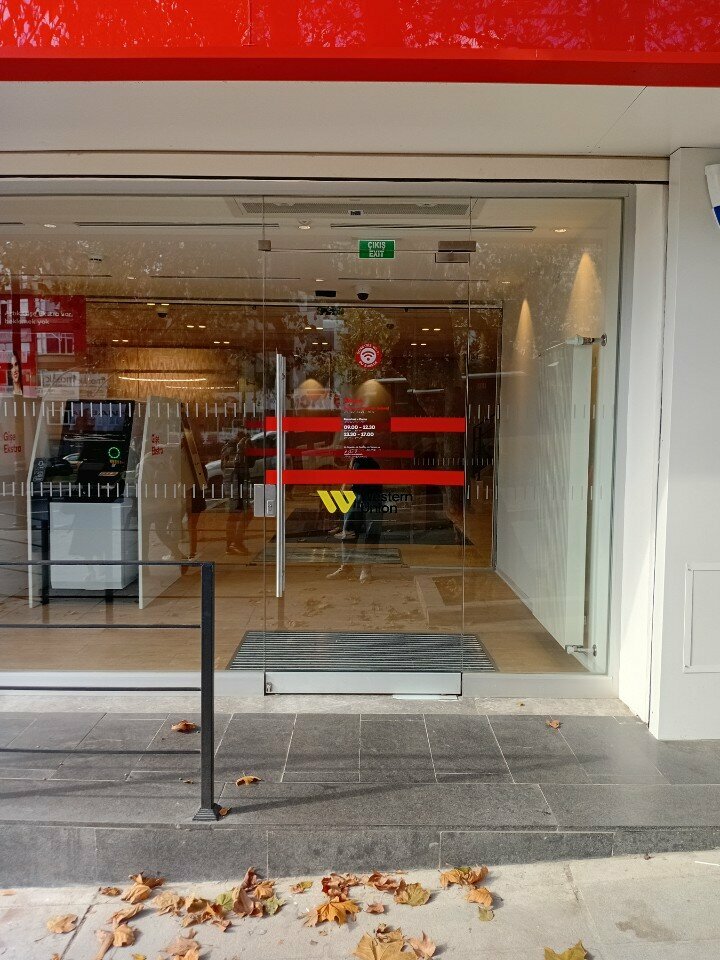 Bank Akbank Barbaros Bulvarı/İstanbul Shubesi, Istanbul, photo