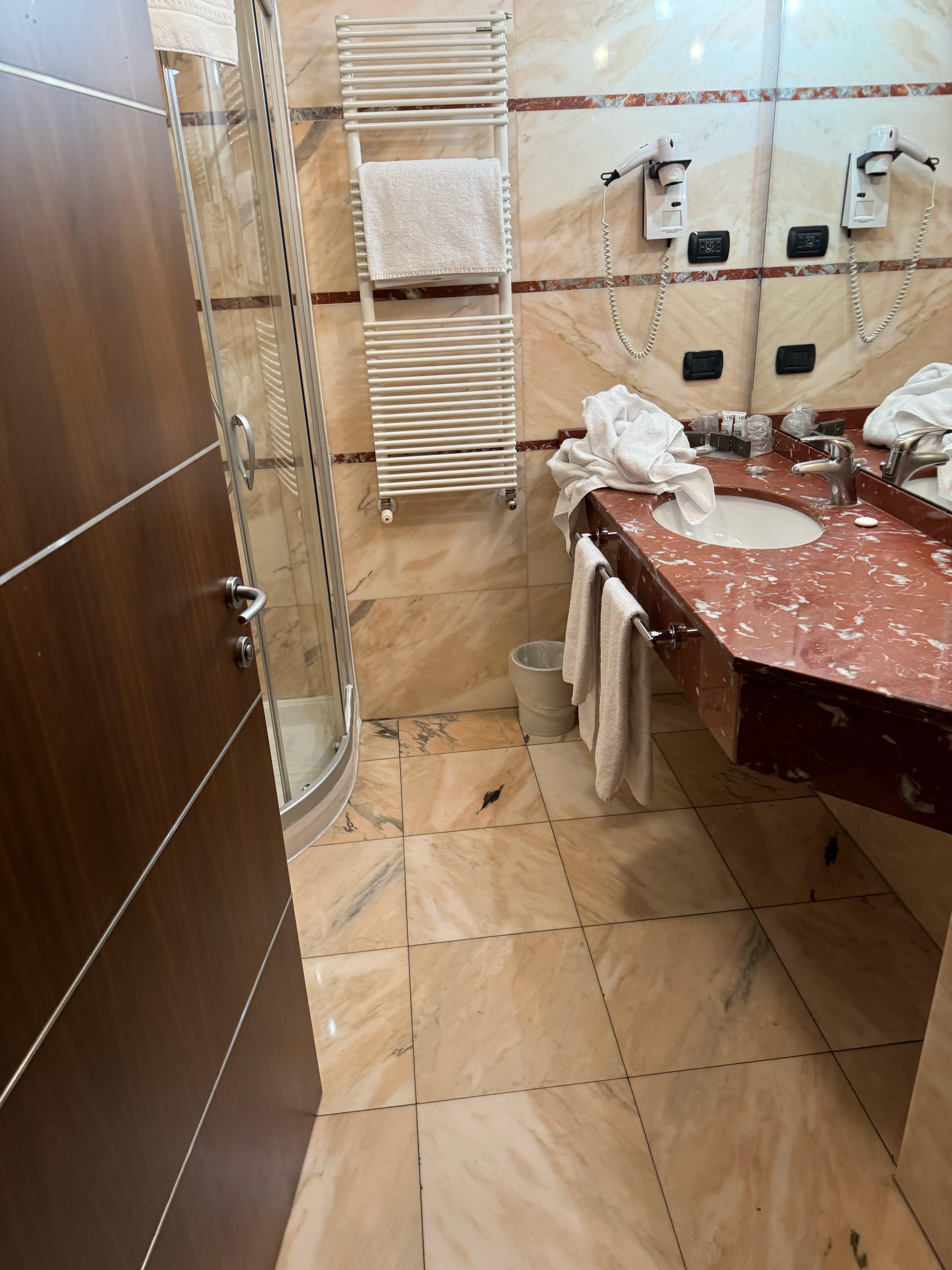 Фото Hotel Habitat