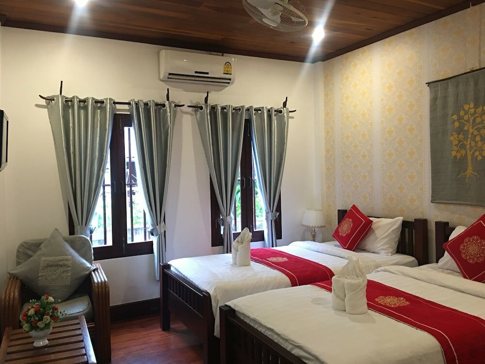 Фото Pangkham Lodge Hotel