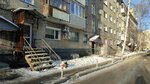 Диван и чемодан на Красном 94/1 (Krasniy Avenue, 94), short-term housing rental
