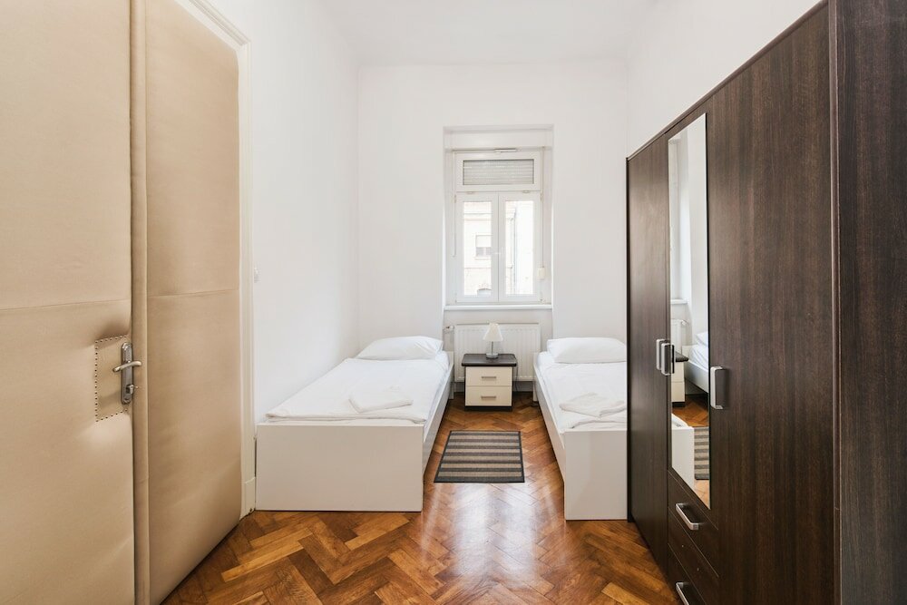 Фото Tia Apartments and Rooms