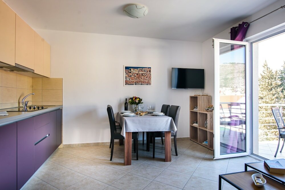 Фото California Apartments