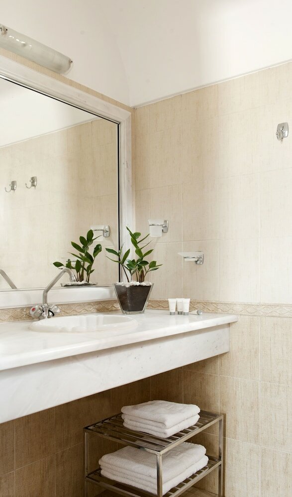 Фото Anthonas Apartments