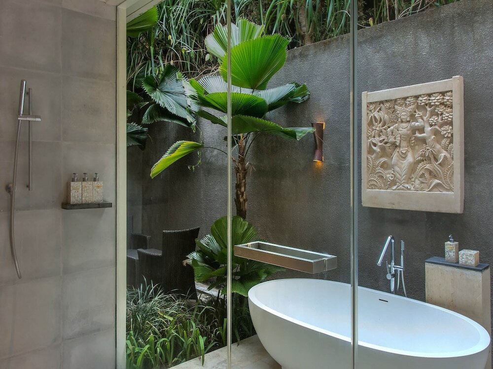 Фото Seseh Beach Villas