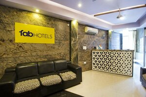 Гостиница FabExpress Travelers Lodge в Джайпуре