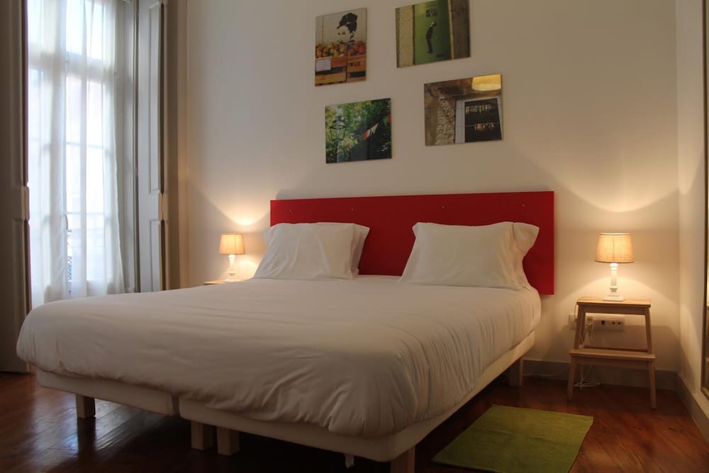 Фото Inn Possible Lisbon Hostel