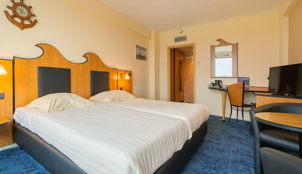 Фото Badhotel Scheveningen