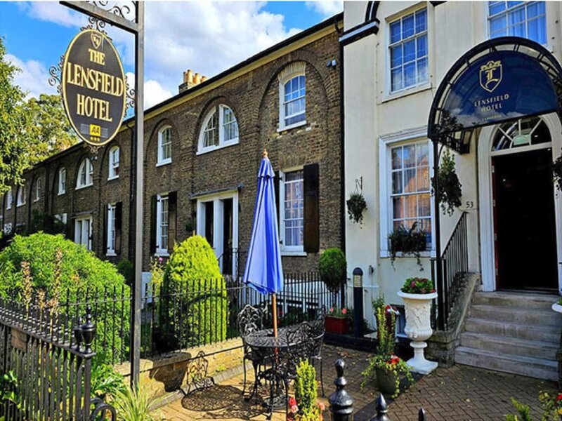 Гостиница Lensfield Hotel в Кембридже