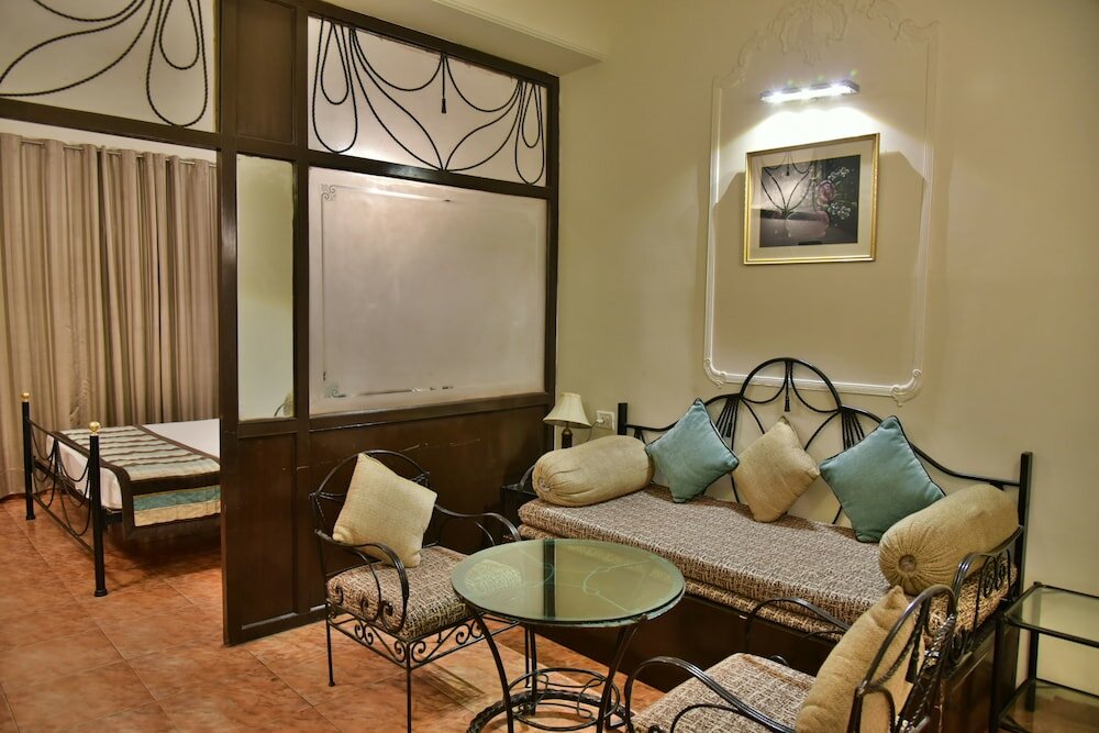 Фото Jullundur Hotel