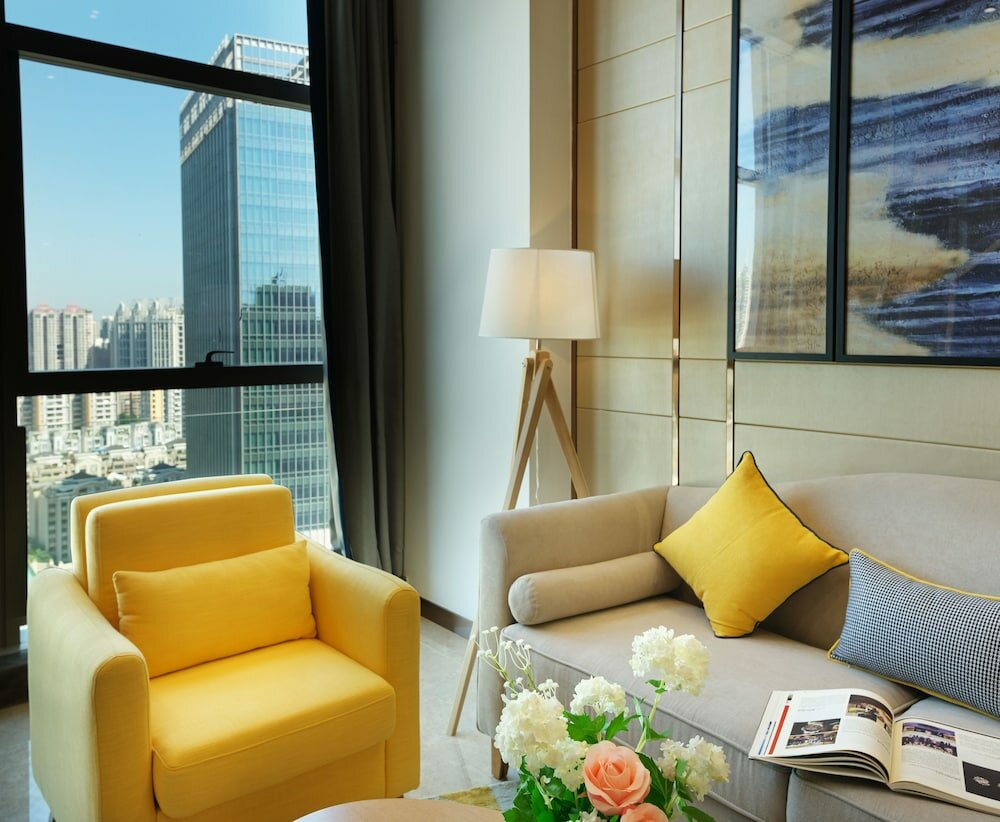 Фото Royal Star Apartment Central City Branch