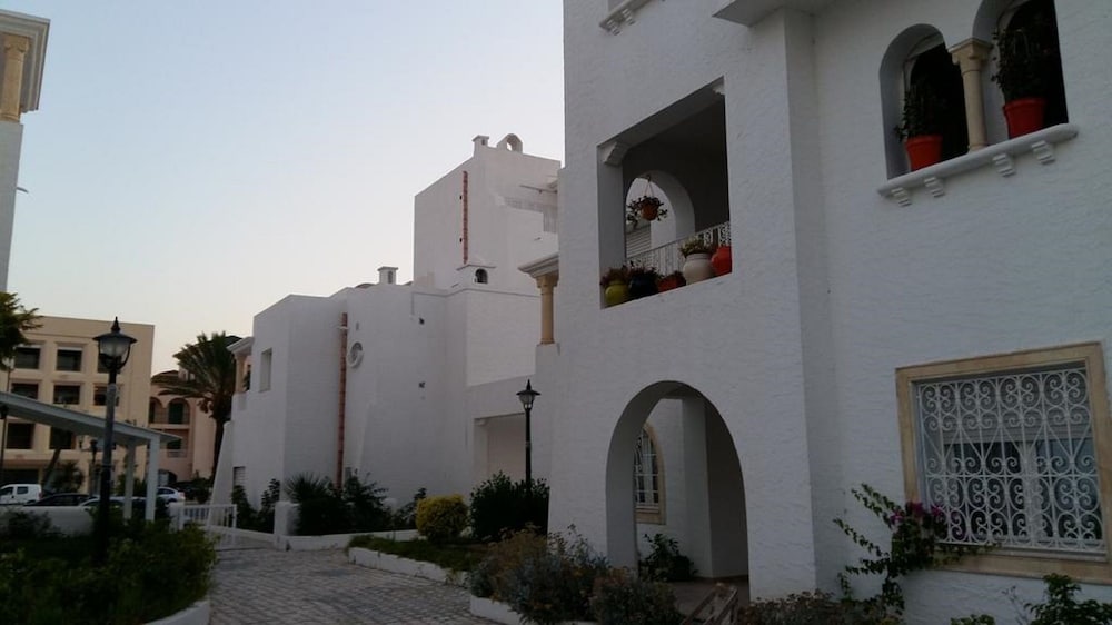 Фото Benzineb Immo Hammamet